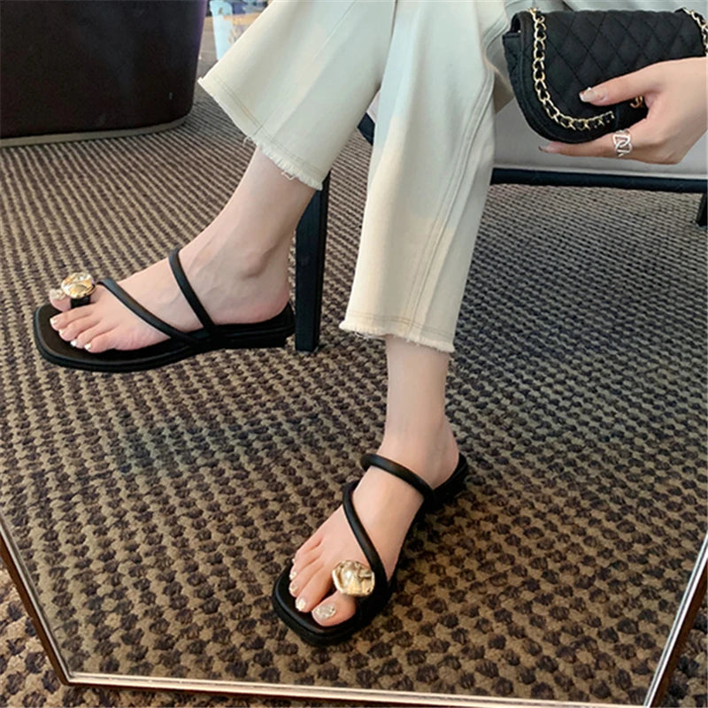 Chunky Low Heel Decorative Ring Sandals