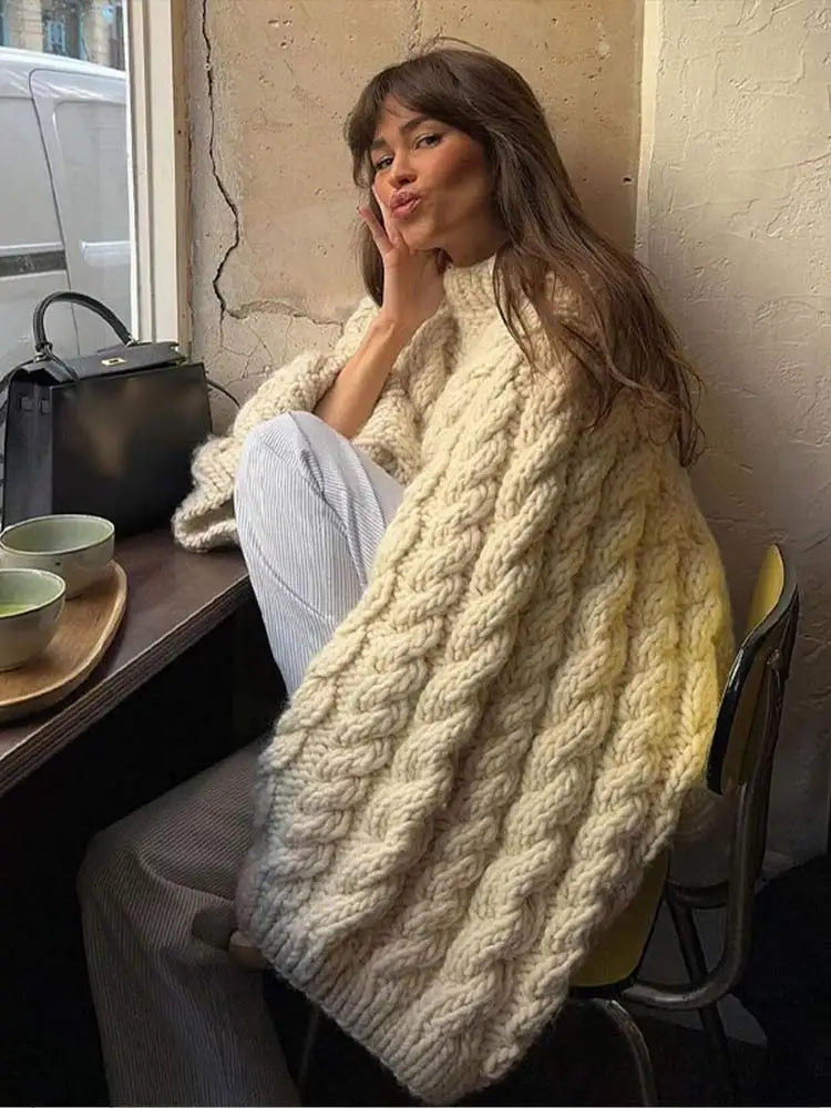 Oversize Cable Knit Pullover