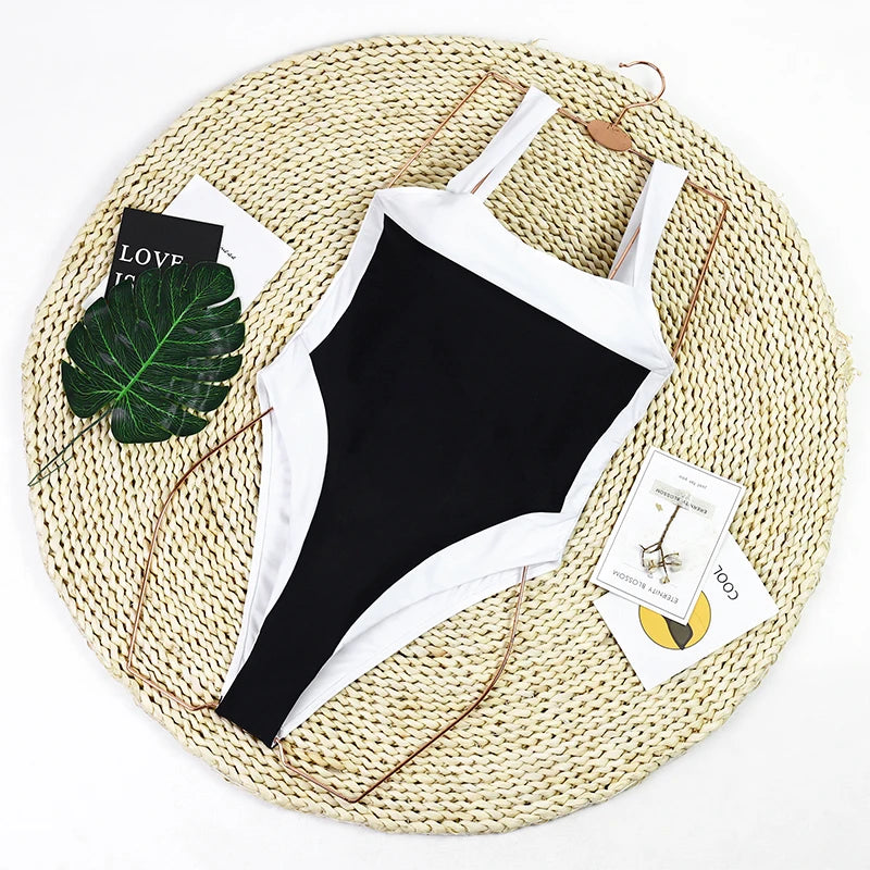 Contrast Square Neckline Bathing Suit